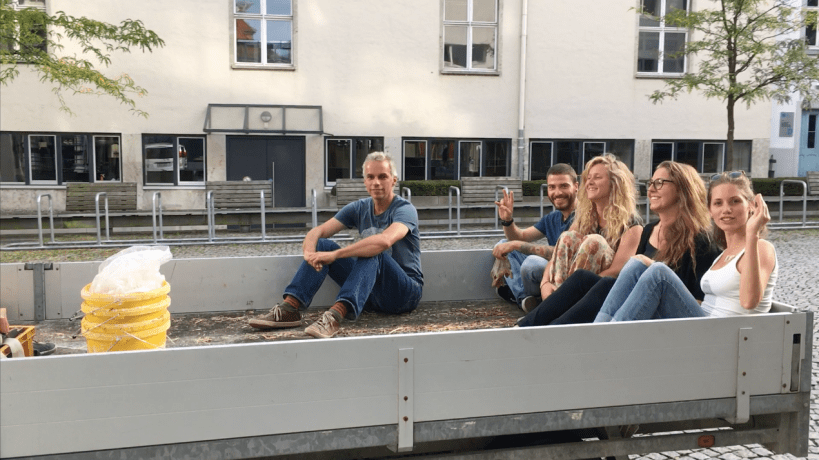 THINK EARTH_Anhänger